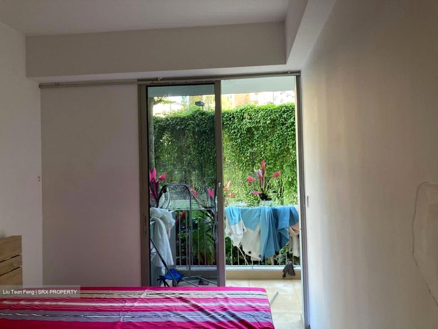Sea Esta (D18), Condominium #593577181
